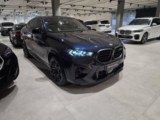 BMW X6 4.4 V8 BITURBO GASOLINA M COMPETITION AUTOMÁTICO BMW X6 4.4 V8 BITURBO GASOLINA M COMPETITION AUTOMÁTICO